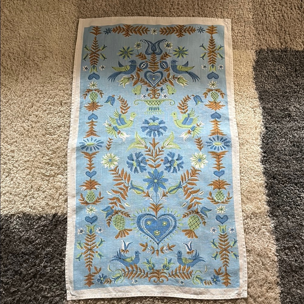 Floral vintage linen tea towel!
